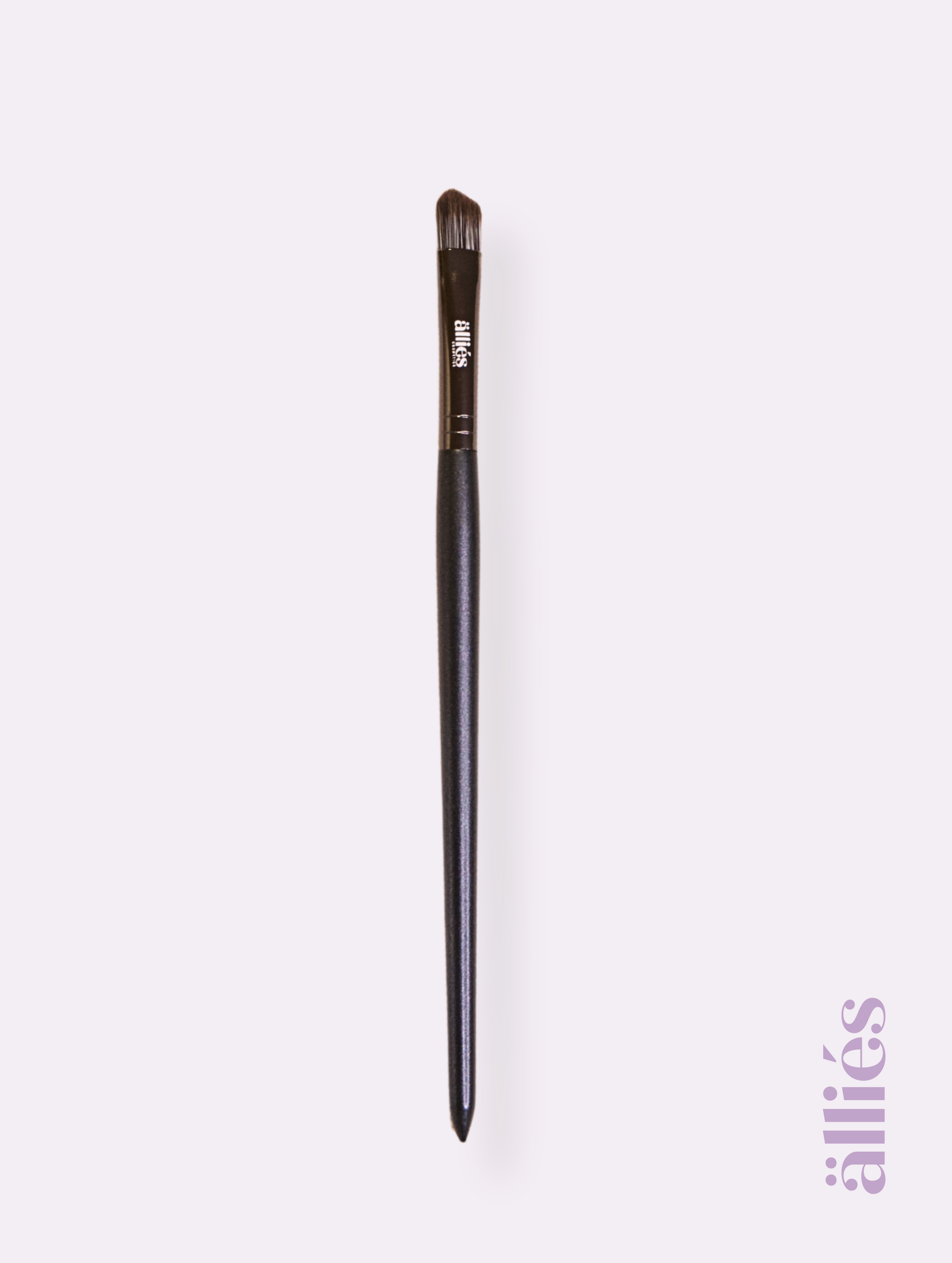 Studio Noir – Vegan Precision Concealer Brush