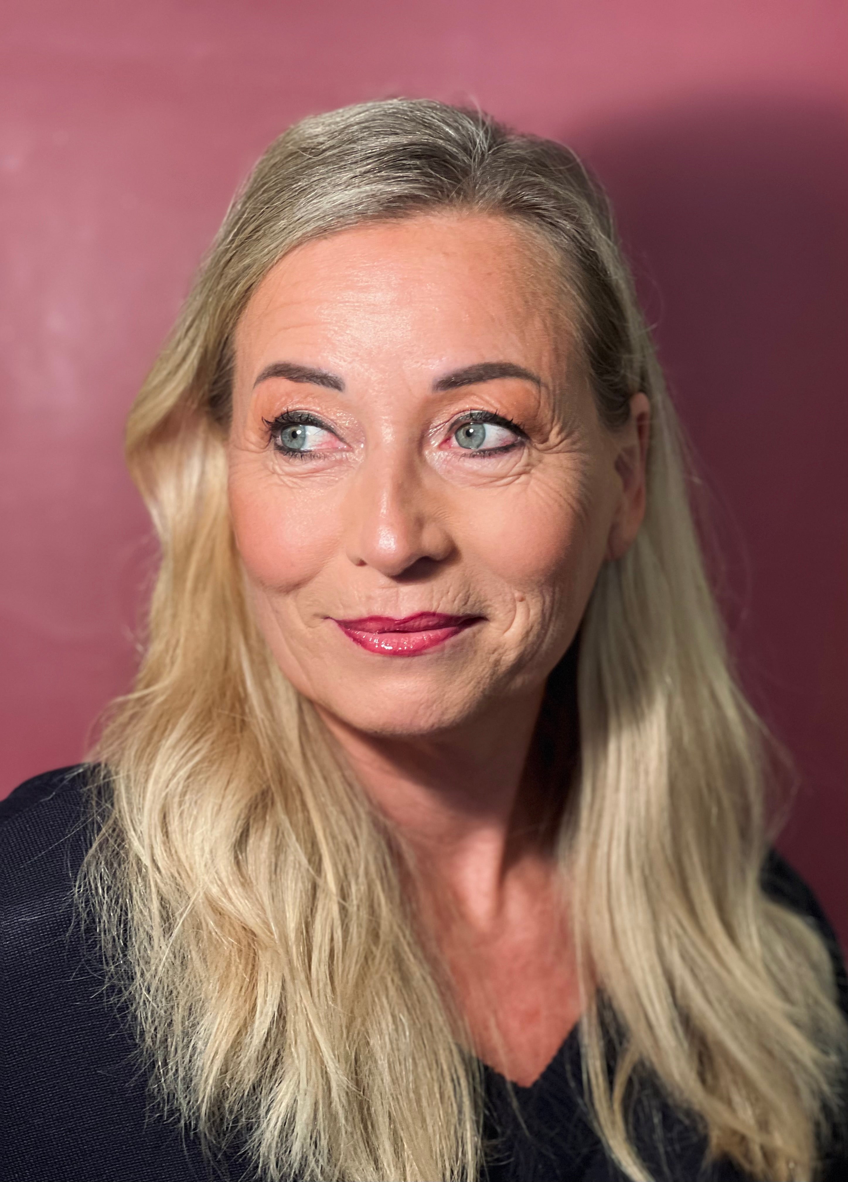 FÄRG Makeup advisor Diploma